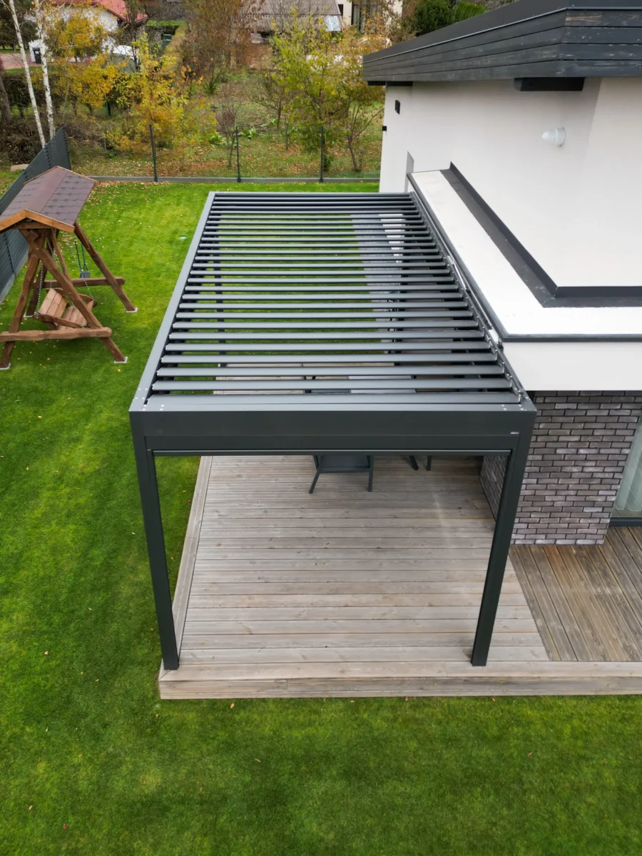 BIOCLIMATIC Brevo pergola