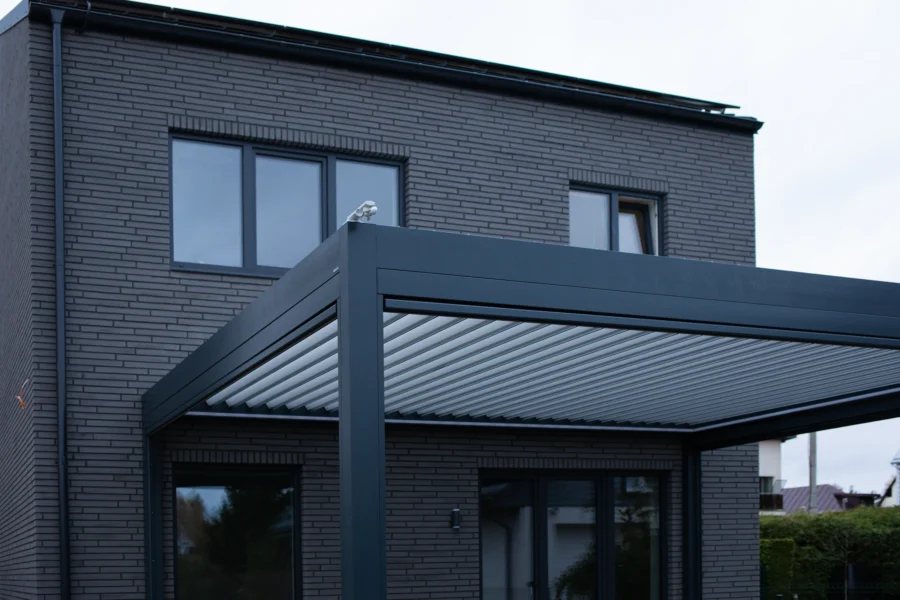 BIOCLIMATIC Brevo pergolos