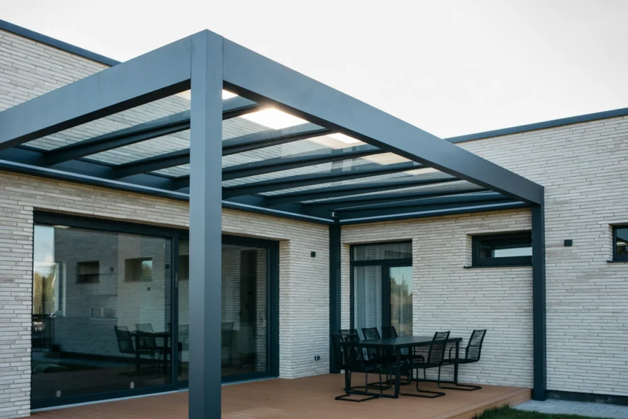 Стеклянные беседки Brevo