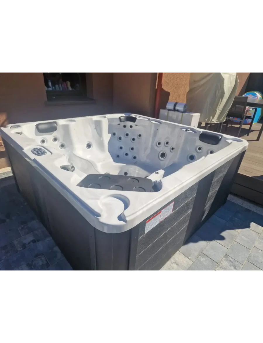 Masāžas baseins Nova0 Masāžas baseins Nova