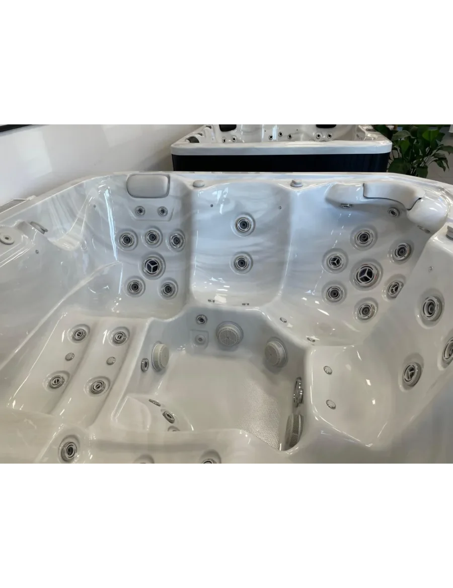 klasika (15) Masāžas baseins Classic