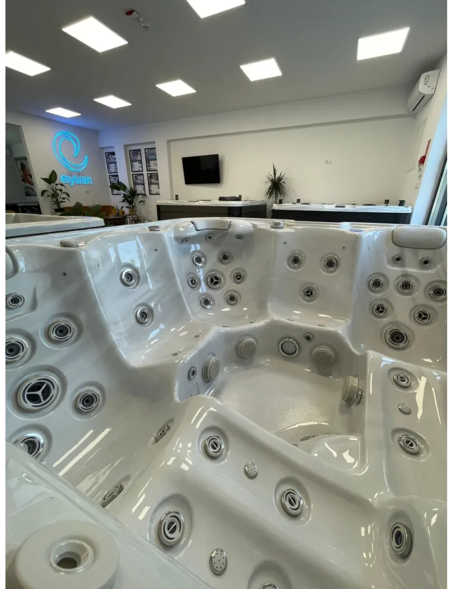 klasika (9) Masāžas baseins Classic